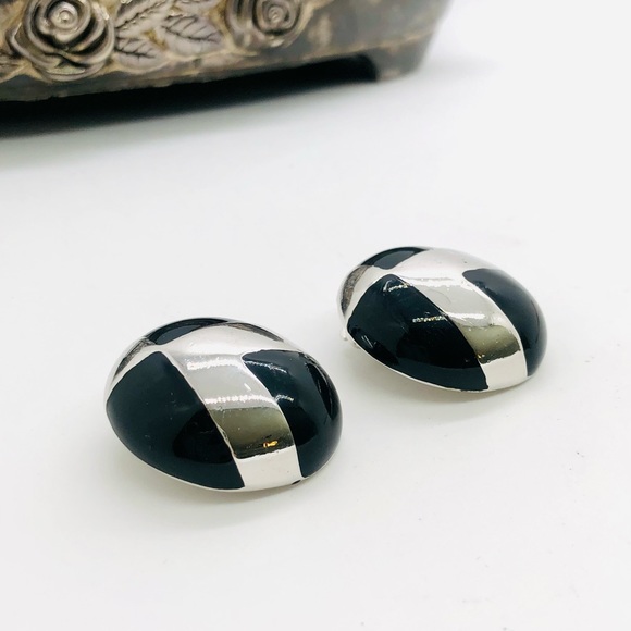 Vintage Luxury Classic signed CINER Earrings - Picture 5 of 13